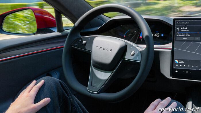 Как уроненный телефон стал причиной вынесения против Tesla вердикта на сумму 243 миллиона долларов | Carscoops